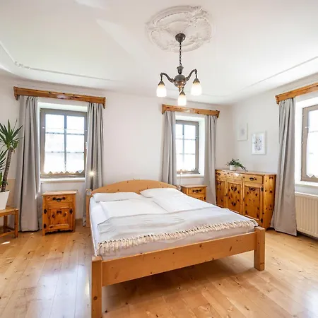 펜션 Neuhofgut Exklusiv Und Privat! *